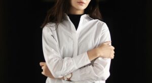 ハイネック　首元が詰まった服